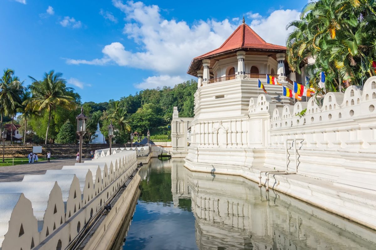 Chrám Budhovho zubu v Kandy, Srí Lanka