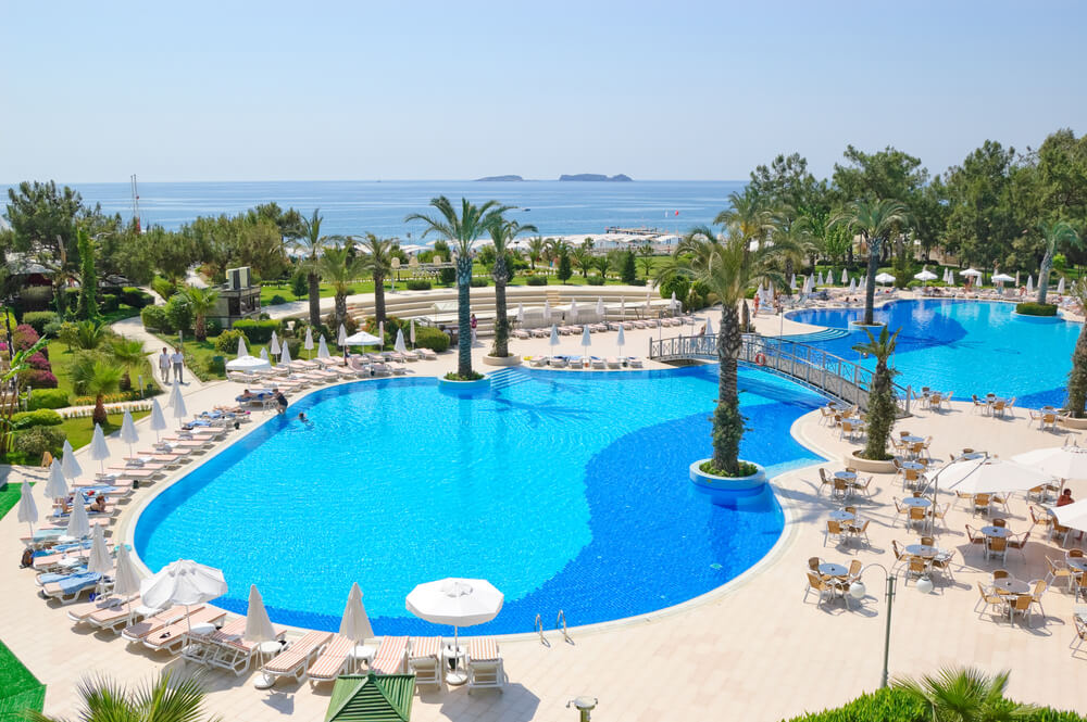 Rekreačná oblasť stredomorského mora, Antalya, Turecko