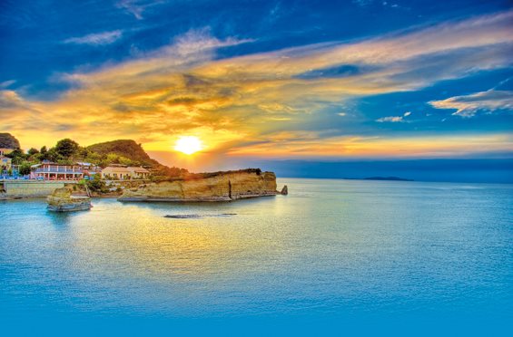 Západ slnka nad Korfu