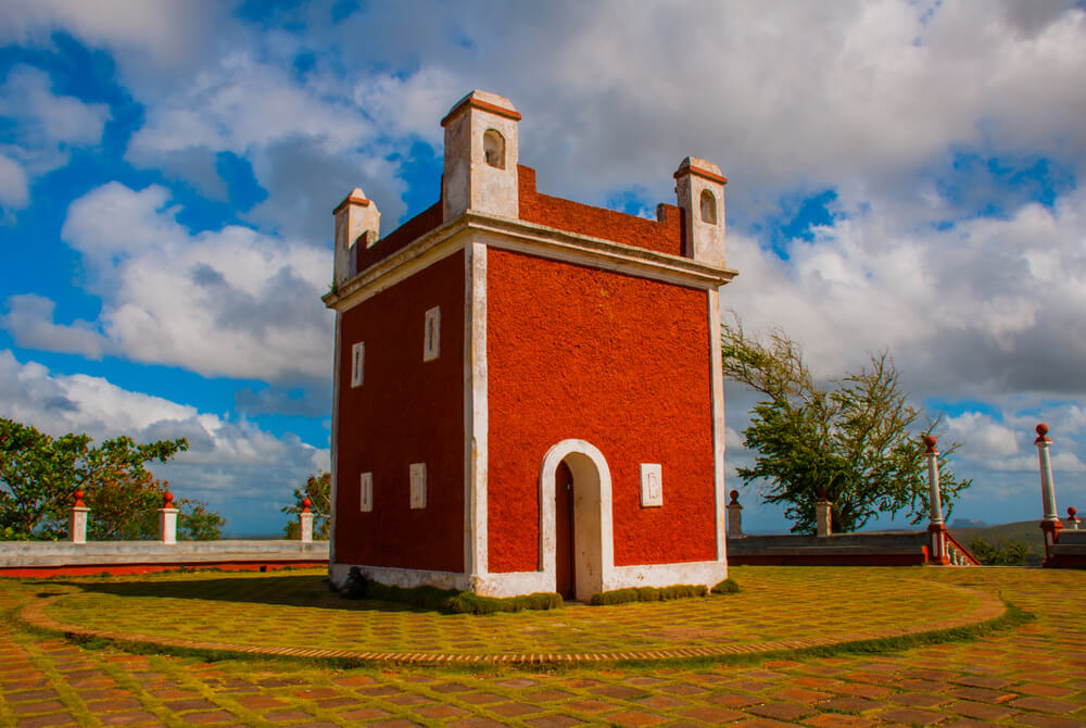 Loma de la Cruz, Holguín