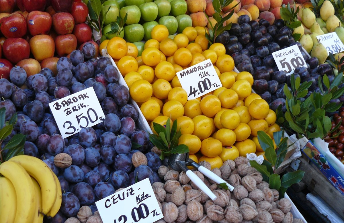 ovocie na tureckom trhu