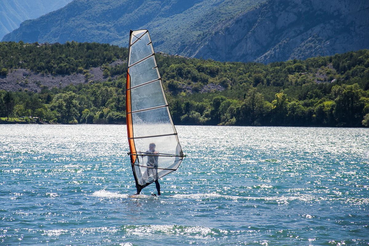 Windsurfing na Gardskom jazere